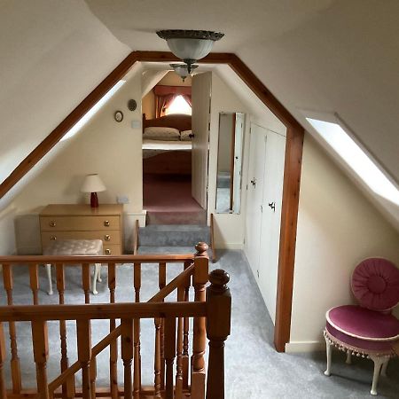 Three-Bedroom Old Cottage Free Parking Inverness Exterior photo